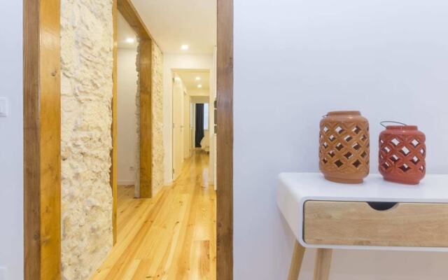 Amazing 3-bedroom Apartment in City Center - Fits 8