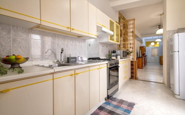 Sardinia Re - Corso 32