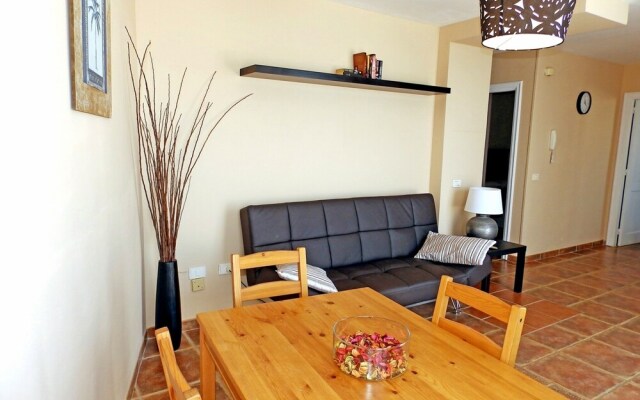 Apartment - 2 Bedrooms with WiFi and Sea views - 103806