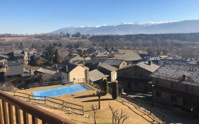 Duplex Bolvir con piscina y excelentes vistas