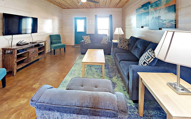802 The Commons