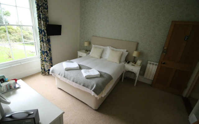 Laston House