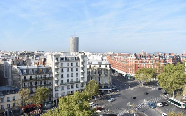 1 Bedroom Apartment With Amazing Views in Paris