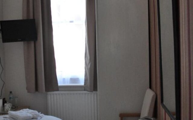 Southcroft Hotel - Guest House