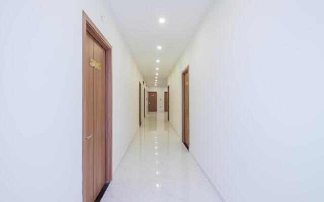 Luxury Hotel by OYO Rooms