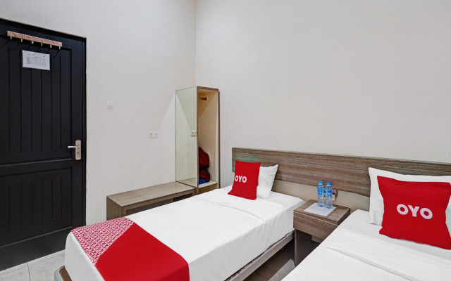 OYO 90442 Almeira Homestay Syariah Sub