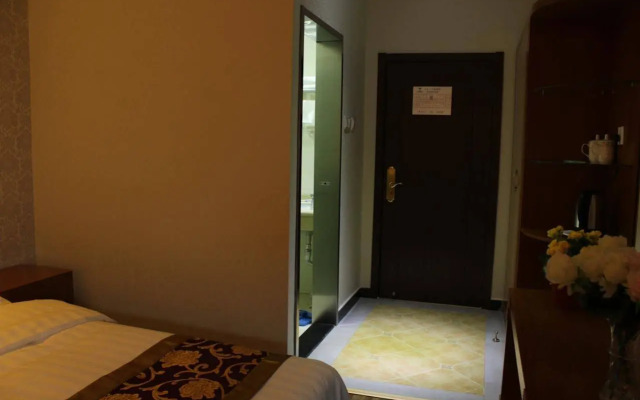 169 Hotel