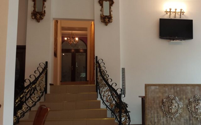 Coroana Moldovei Hotel
