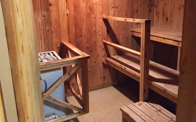 Magnuson Hotel Copper Crown