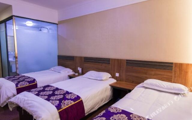 Hailaer Baolong Holiday Hotel
