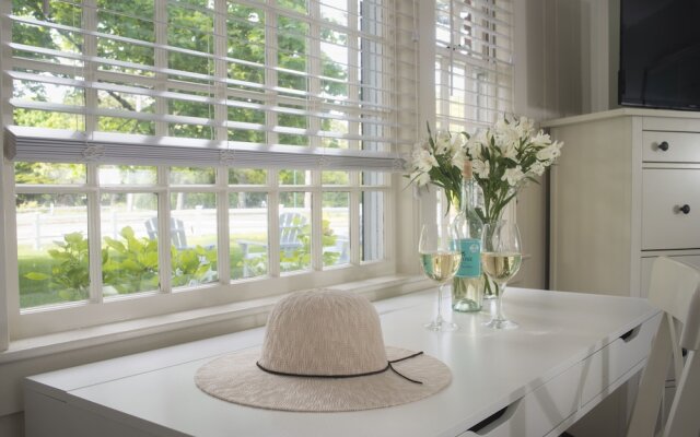 Chatham Seafarer Inn