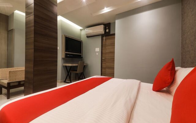 Oyo 17016 Galaxy Inn