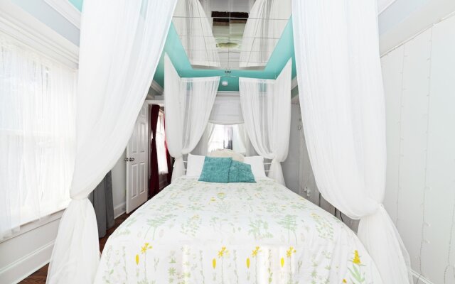 Isetta Inn (Boutique Inn)