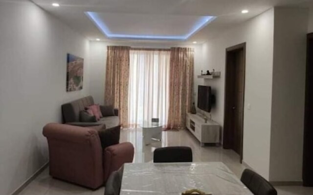 Beautiful 2 Bed Apartment in Għajnsielem