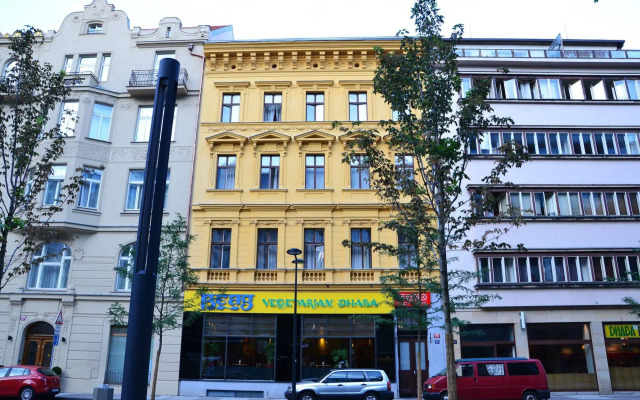 Vladislav City Centre Apartments