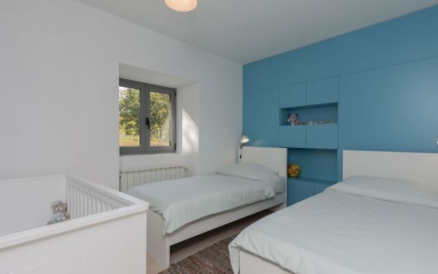 Charming Villa in Nedešcina With Pool