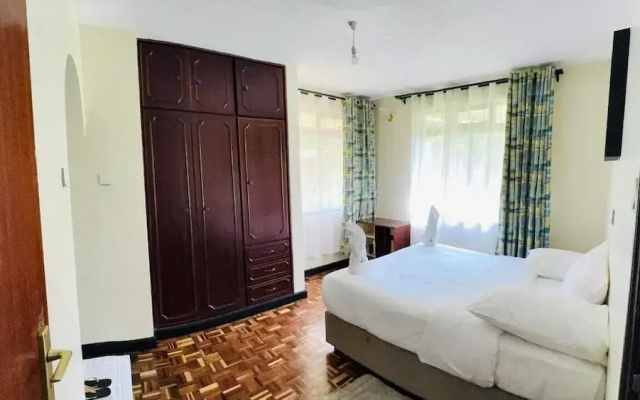 Lux Suites Hostpoa Airbnb's Eldoret