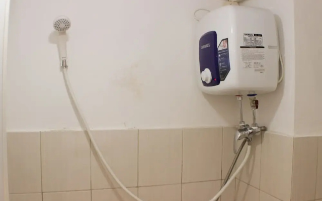 Cozy Stay Studio Urbantown Karawang Apartment