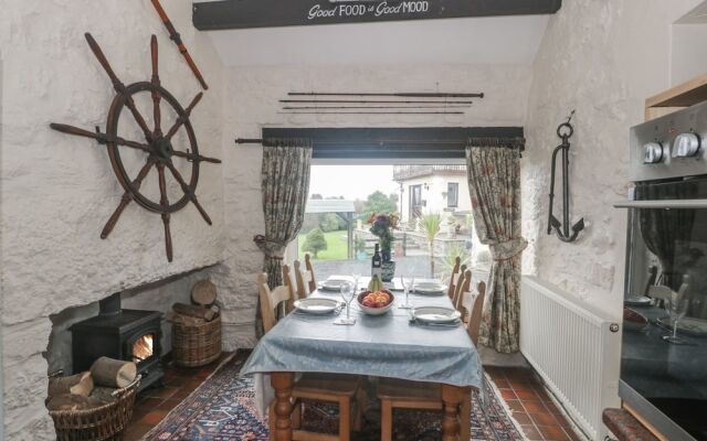 Crow's Nest Cottage