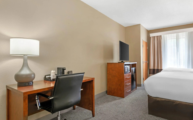 Comfort Suites Oxford I-20 exit 188