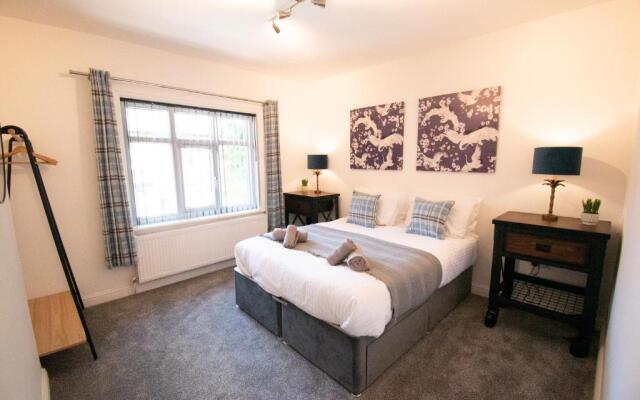 Ideal Lodgings in Bury