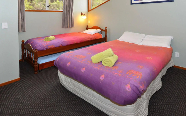 Leith Valley Holiday Park & Motels
