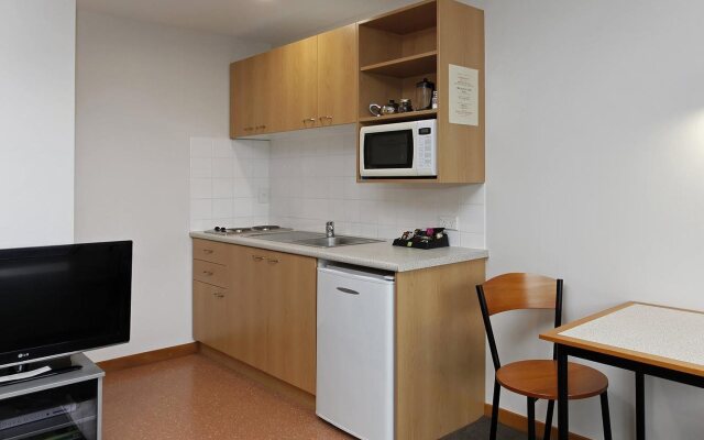 306 Motel Apartments