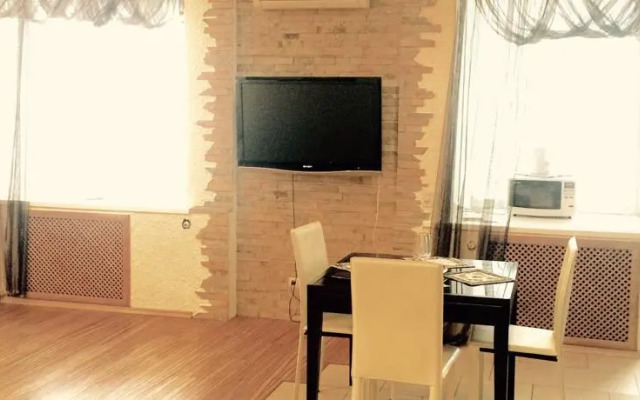 Студия Чистопольская 75