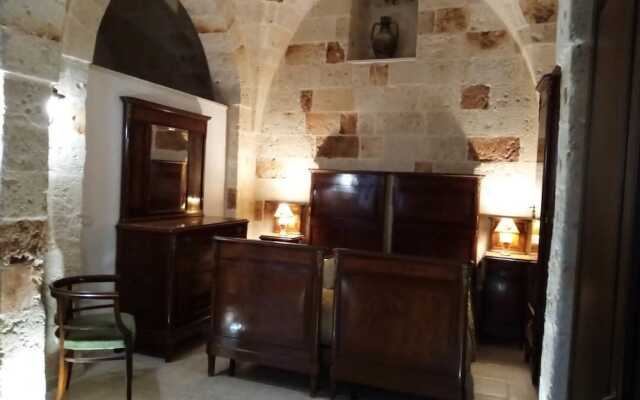 Holiday Home" C'era una Volta"