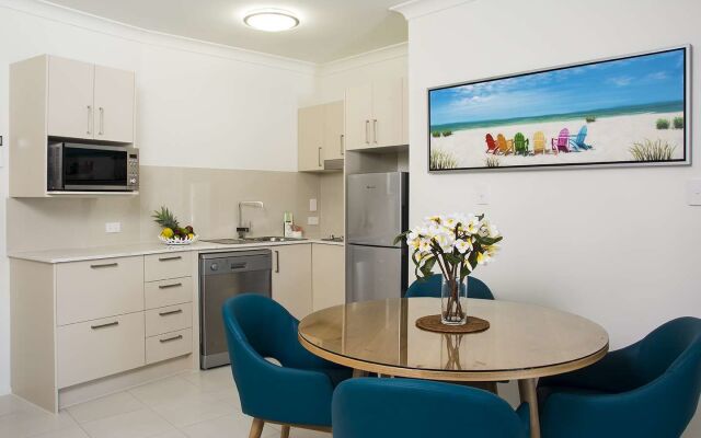 1770 Lagoons Central Apartment Resort