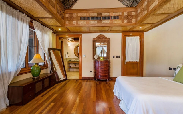 Ocean View Villa with Pool Chef Butler
