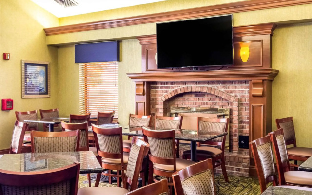 Clarion Inn Pittsburgh Cranberry