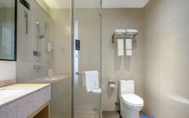 City Comfort Inn