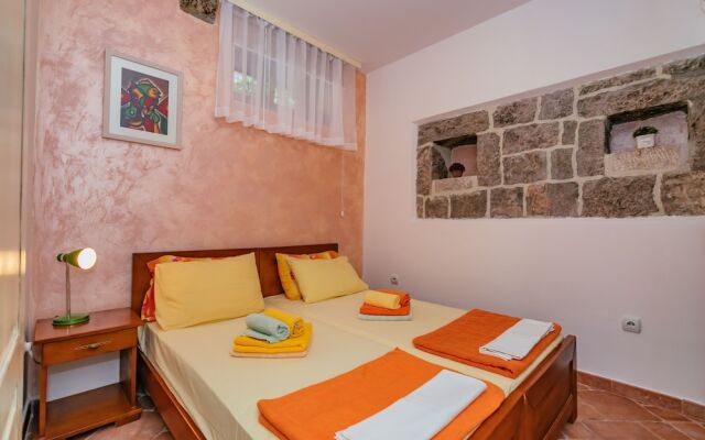 Apartment Bigovo Veljic-traste