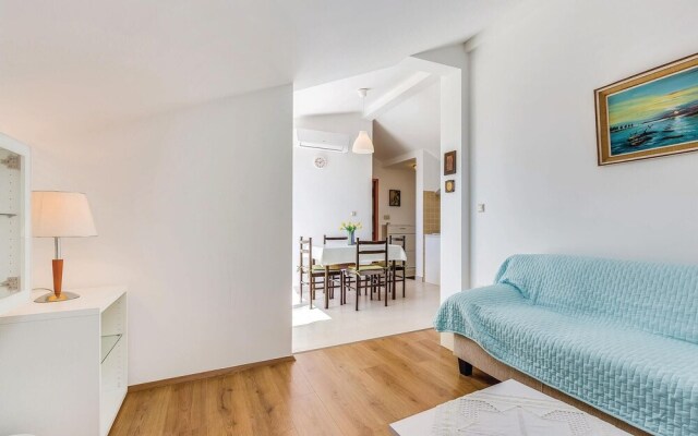 Amazing Home in Dramalj With Wifi and 2 Bedrooms