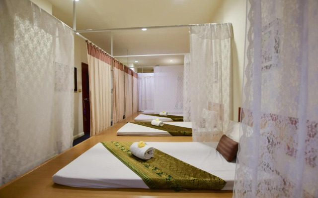 The Color Living Hotel