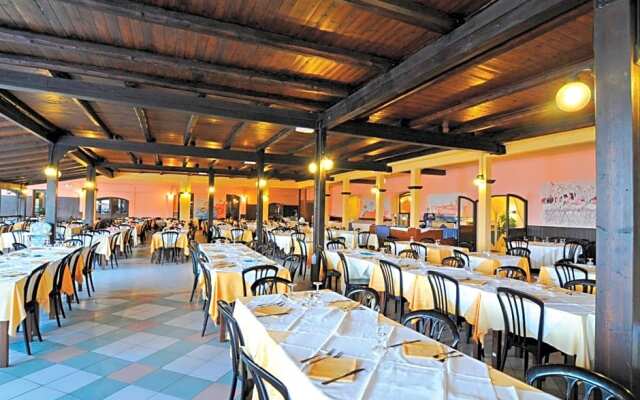Le Tonnare Family Club
