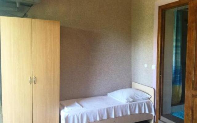 Guest house Lenina 77