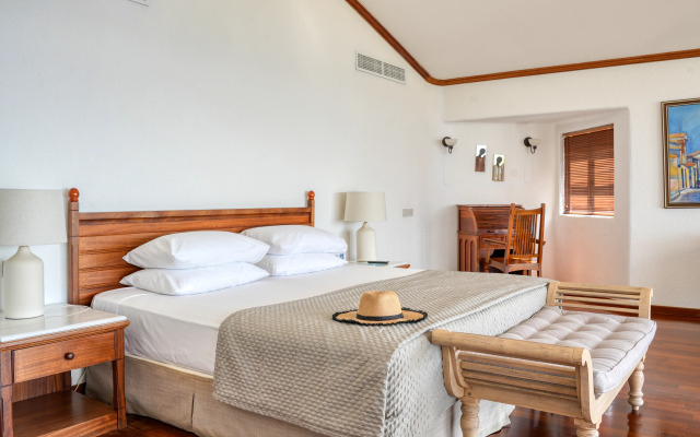Coral Beach Hotel and Resort