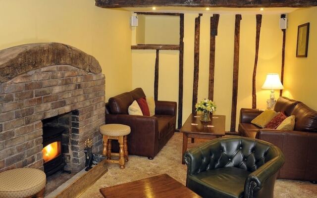 The George Hotel