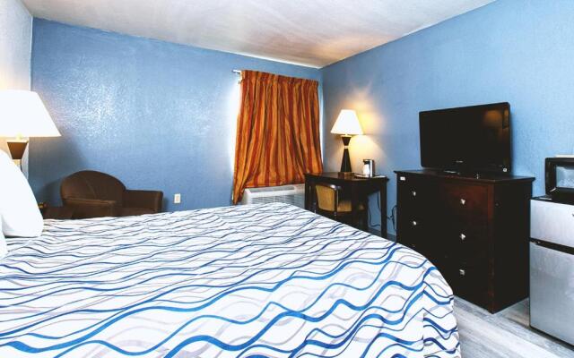 Coratel Inn & Suites by Jasper Park City - Wichita North