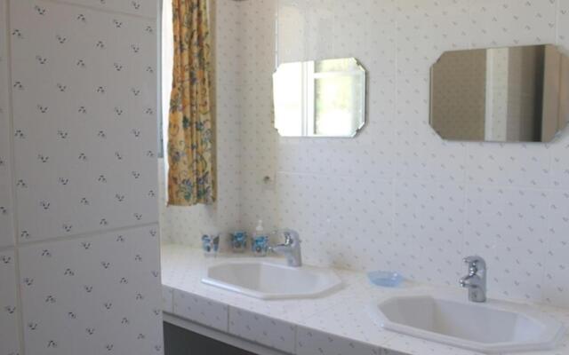 Gite Lerné, 4 pièces, 5 personnes - FR-1-381-486