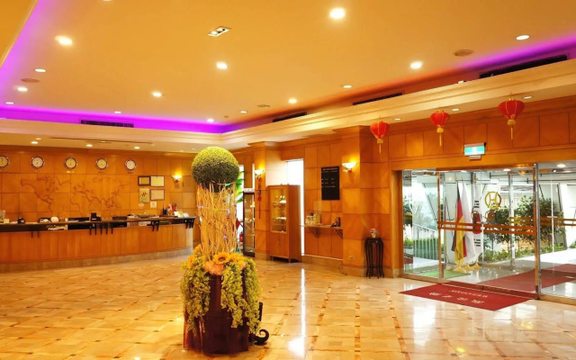 Oriental Hotel