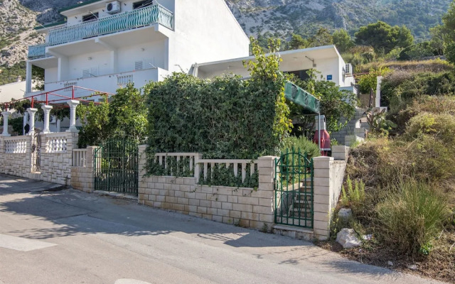 Apartments Maja