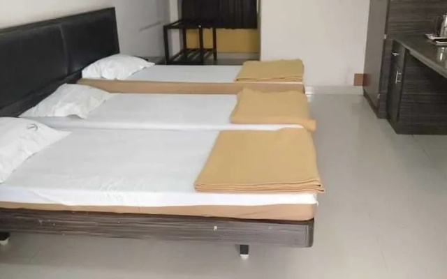 i-ROOMZ Hoysala Residency