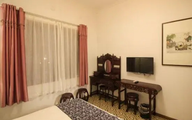 Jinglan wuzhenyuan Xiaoxiao courtyard B & B