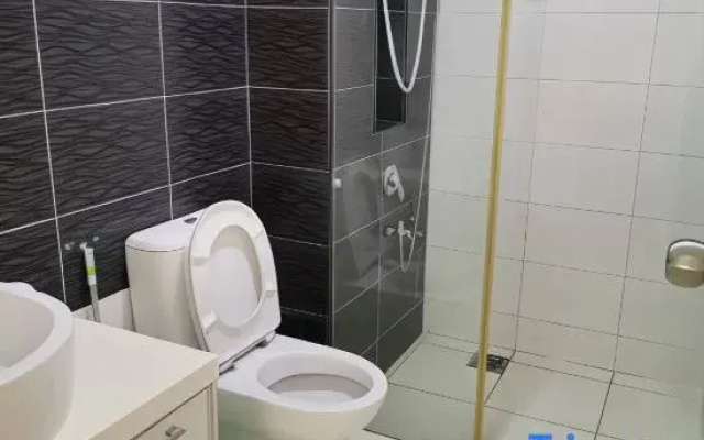 Paradigm Mall Platino Apartment 2BR 2FREE By Natol