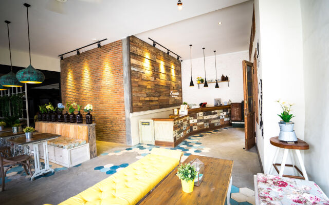 Summerbird - Bed and Brasserie