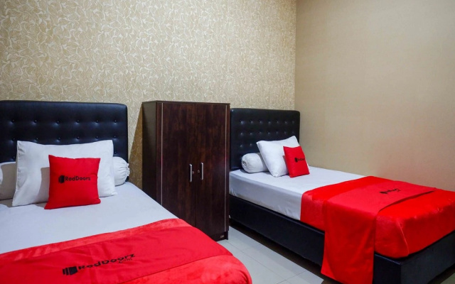 RedDoorz Syariah near PLTU Cilacap
