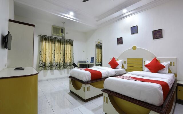 OYO Flagship 12049 Hotel Ravi Kiran Executive